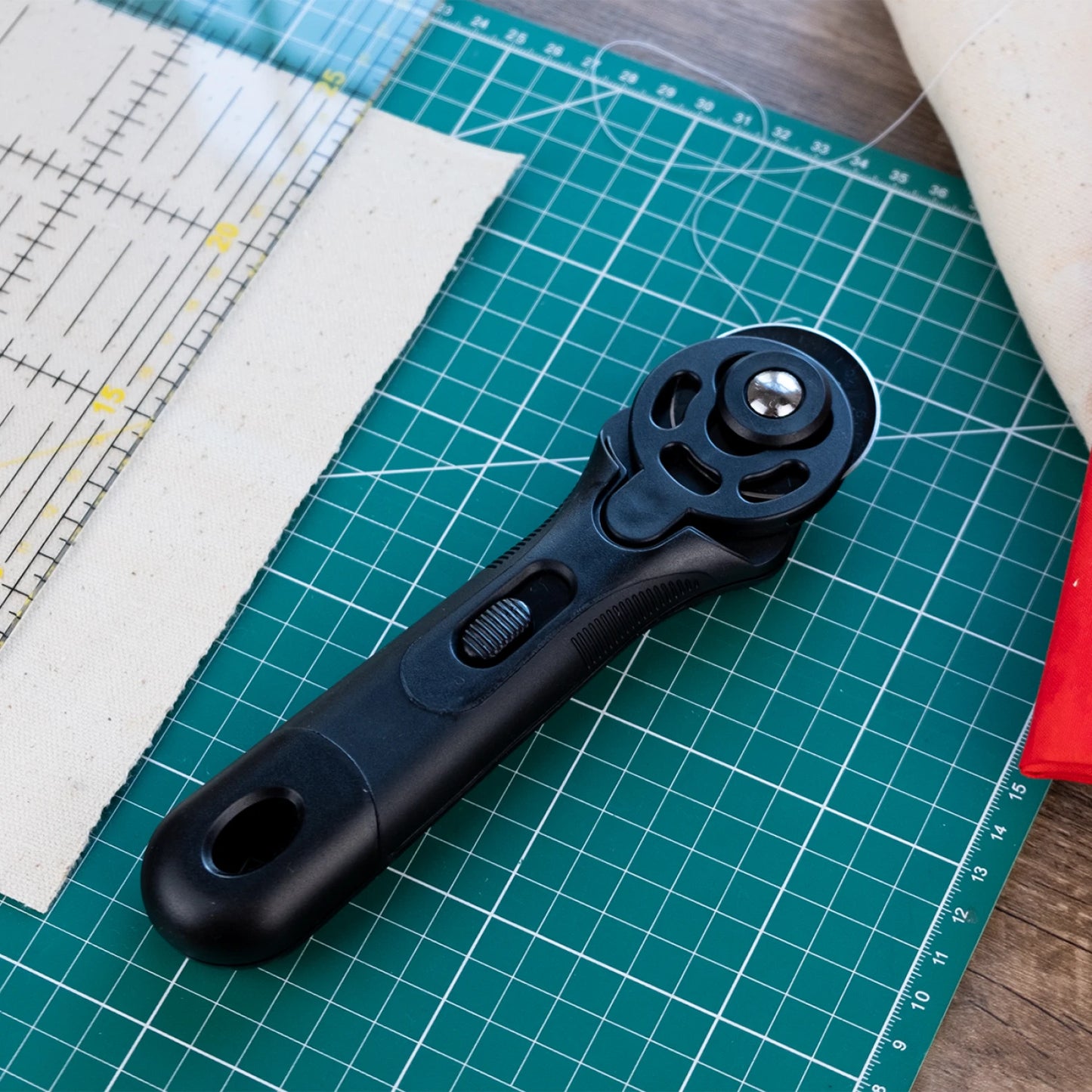 LDH Scissors - 45mm Midnight Edition Rotary Cutter
